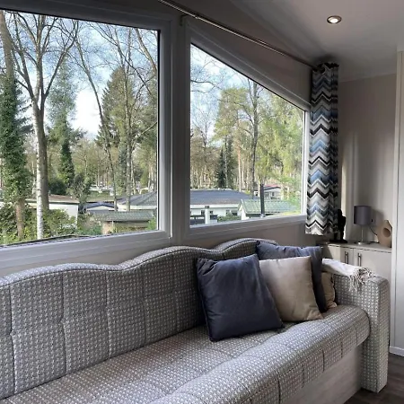 Luxe Airco, Netflix - Recreation Only Chalet *