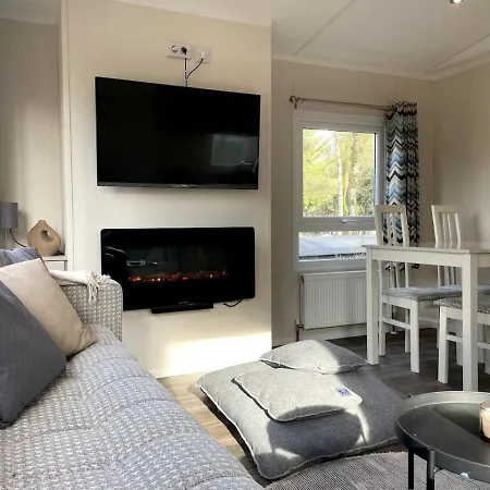 Chalet Luxe Airco, Netflix - Recreation Only Hoenderloo