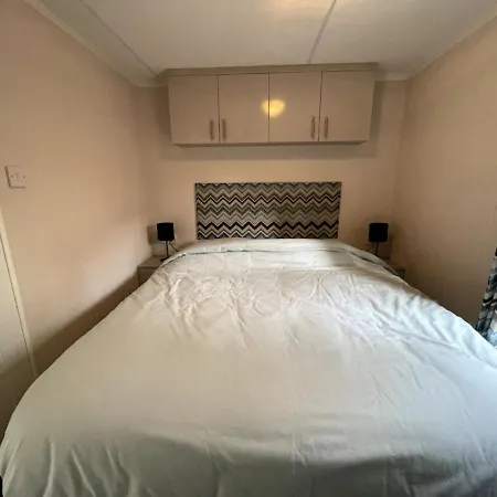Luxe Airco, Netflix - Recreation Only *