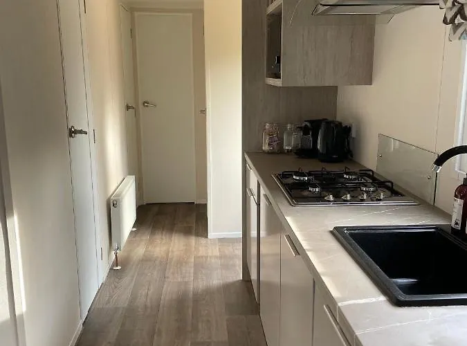 Luxe Airco, Netflix - Recreation Only Chalé Hoenderloo