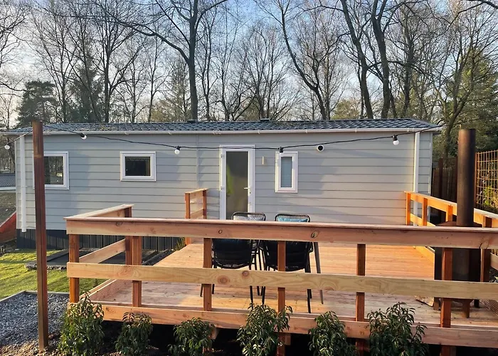 Luxe Airco, Netflix - Recreation Only Chalé